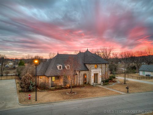 3306 W 68th St, Tulsa, OK, 74132-1740 | Card Image