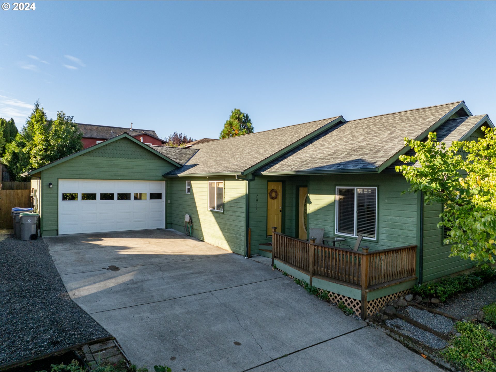 Hazel Ave, Hood River, OR 97031