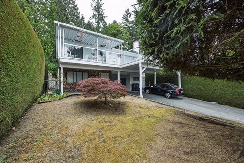1154 Wellington Dr, North Vancouver, BC, V7K1L2 | Card Image