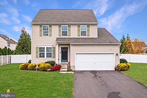 19 Vaughn Way, Burlington, NJ, 08016-3440 | Card Image