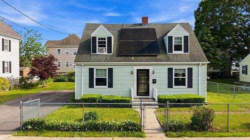 322 Harwich St, New Bedford, MA, 02745-5818 | Card Image
