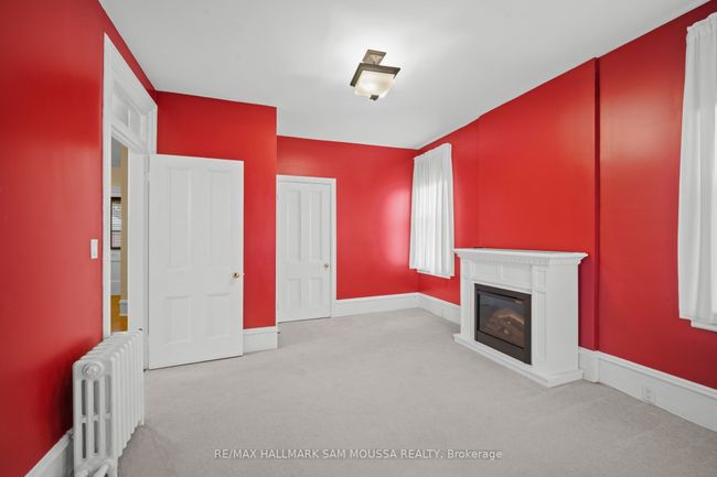 61 Russell St E, House other with 5 bedrooms, 2 bathrooms and 6 parking in Smiths Falls ON | Image 20