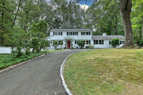 125 Saddle Hill Rd, Stamford, CT, 06903-2307 | Card Image