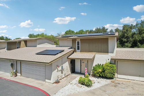 9055 Calle Lucia, Lakeside, CA, 92040-5002 | Card Image