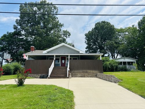 822 N 4th St, Central City, KY, 42330-1148 | Card Image