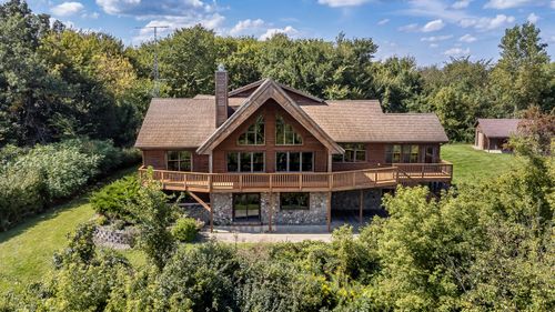 8718 County Road Vv, Mindoro, WI, 54644-9119 | Card Image