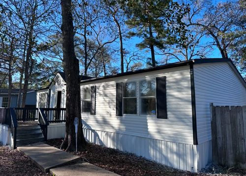 16443 Brittany Way, Conroe, TX, 77306-5950 | Card Image