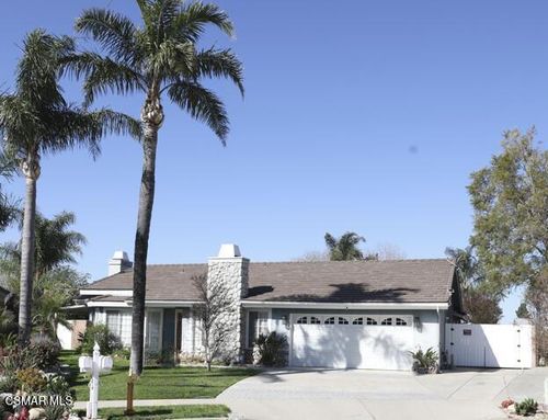 2331 Welcome Ct, Simi Valley, CA, 93063-3700 | Card Image