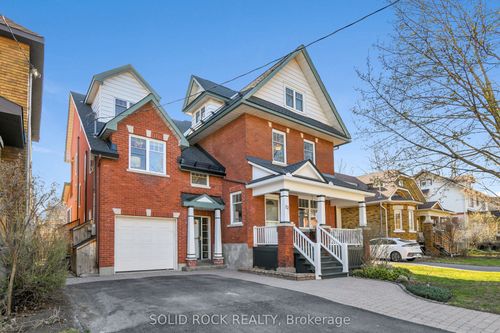 32 Clarendon Ave, Ottawa, ON, K1Y0P2 | Card Image