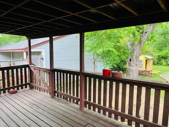 View of wooden terrace | Image 31