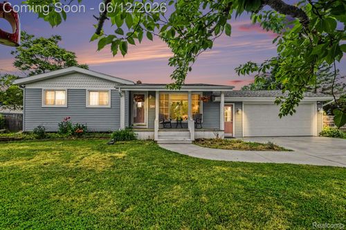 3474 Bilsky St, Burton, MI, 48519-1039 | Card Image