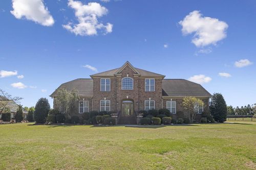 150 Green Forest Cir, Dunn, NC, 28334-9102 | Card Image