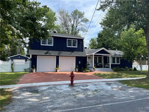 209 E Main St, Sackets Harbor, NY, 13685-3158 | Card Image