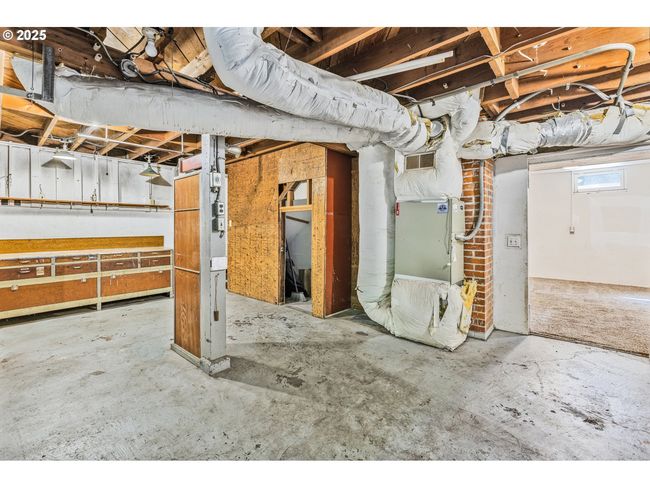1391 W 5 Th Ave, House other with 3 bedrooms, 1 bathrooms and 1 parking in Eugene OR | Image 22