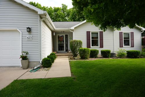 623 Magnolia Ln, Ottawa, IL, 61350-4154 | Card Image