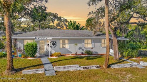 678 Aurora Road, Melbourne, FL, 32935 | Card Image