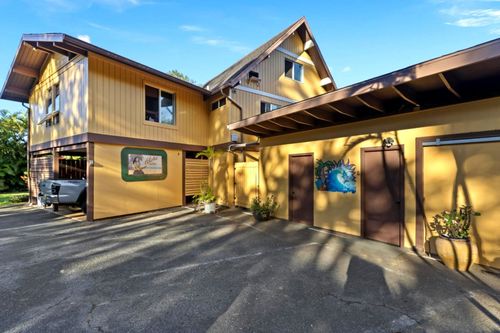 105 E Kuiaha Rd, Haiku, HI, 96708-5429 | Card Image