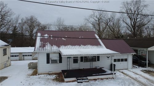 3302 Thomas Ave, Huntington, WV, 25705-2812 | Card Image