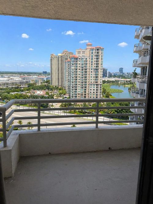 1803-3300 Ne 191st St, Aventura, FL, 33180-2448 | Card Image