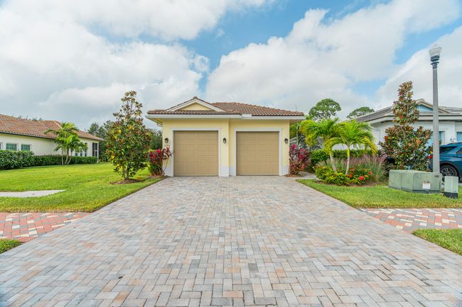 139 Se Via Bisento, House other with 3 bedrooms, 2 bathrooms and null parking in Port St. Lucie FL | Image 4