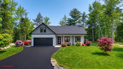 17 Soleil Cres, Conquerall Mills, NS, B4V9H3 | Card Image