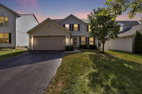 9310 Prestwick Green Dr, Columbus, OH, 43240-2137 | Card Image