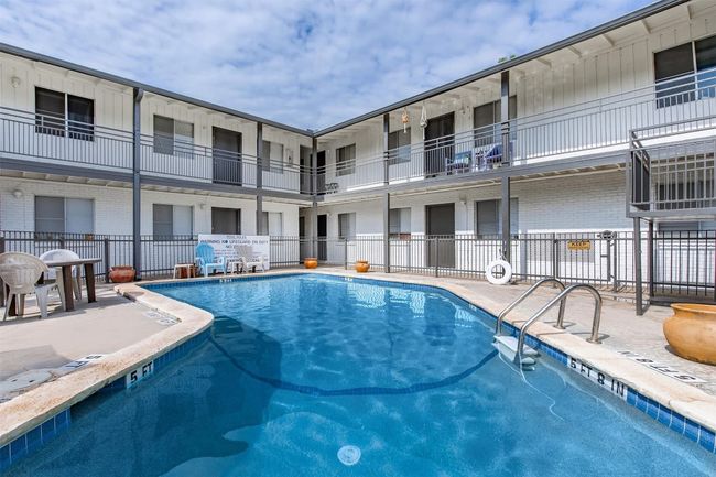 APT-207 - 4206 Avenue A, Condo with 0 bedrooms, 1 bathrooms and 1 parking in Austin TX | Image 5