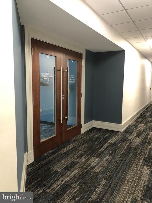 205-160 N Pointe Blvd, LANCASTER, PA, 17601-4134 | Card Image