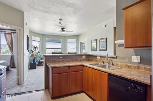 317-9820 N Central Ave, Phoenix, AZ, 85020-1032 | Card Image