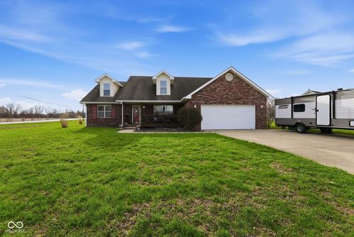1027 S Teresa Dr, Martinsville, IN, 46151-6730 | Card Image