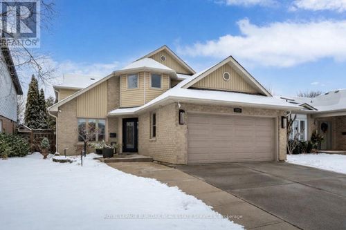1219 Hammond St, Burlington, ON, L7S2A3 | Card Image
