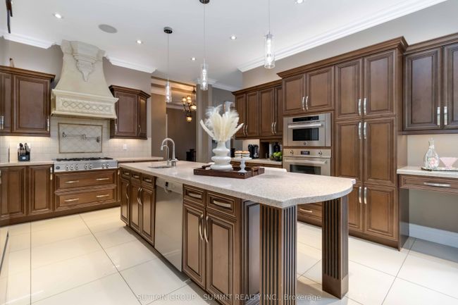 7 Tristan Crt, House other with 3 bedrooms, 3 bathrooms and 5 parking in Brampton ON | Image 12