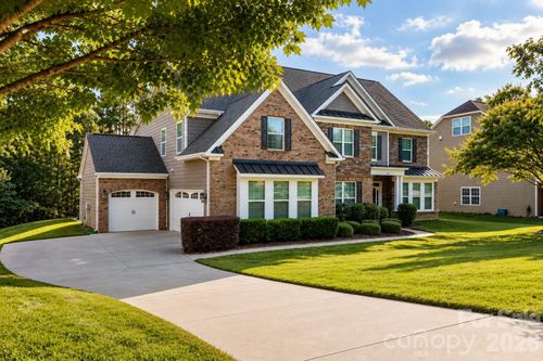 2412 Hamlet Ct, Matthews, NC, 28105-5454 | Card Image