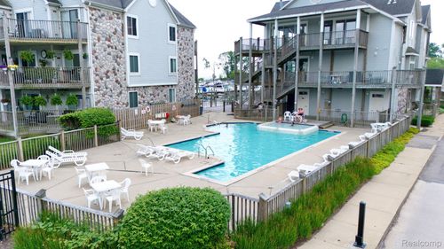 apt-203-37510 Jefferson Ave, Harrison Township, MI, 48045-2673 | Card Image