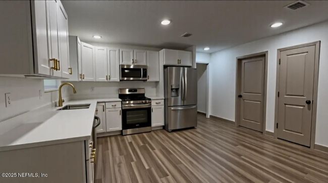 3143 Henrietta St, House other with 3 bedrooms, 2 bathrooms and null parking in Jacksonville FL | Image 6