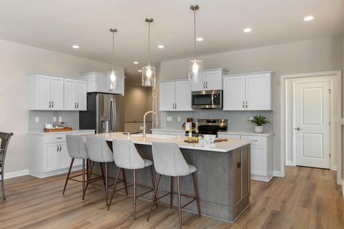 82-877 S Verona Circle, Grafton, WI, 53024 | Card Image