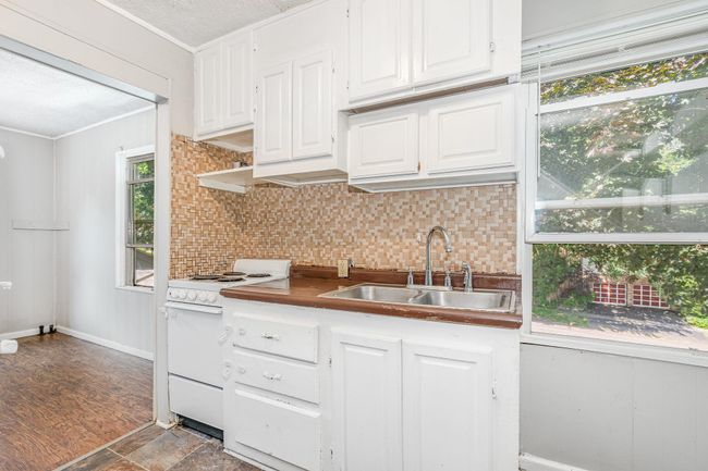 Kitchen | Image 6