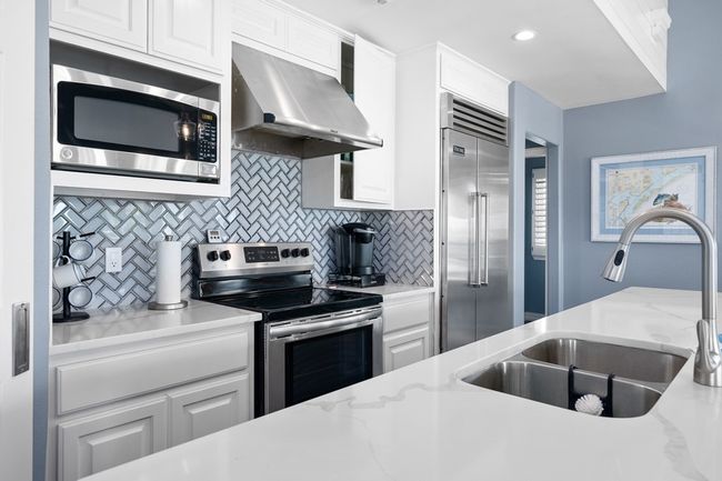 1819 Bay Shore Dr, House other with 3 bedrooms, 3 bathrooms and null parking in Rockport TX | Image 13