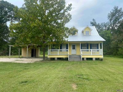 29060 Dale Ave, House other with 3 bedrooms, 2 bathrooms and null parking in Livingston LA | Image 1