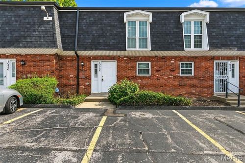 10332 Corbeil Dr, Saint Louis, MO, 63146-5928 | Card Image