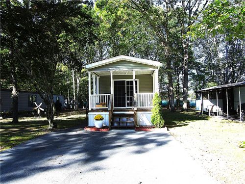 40 Leisure Way, Coventry, RI, 02816-6767 | Card Image