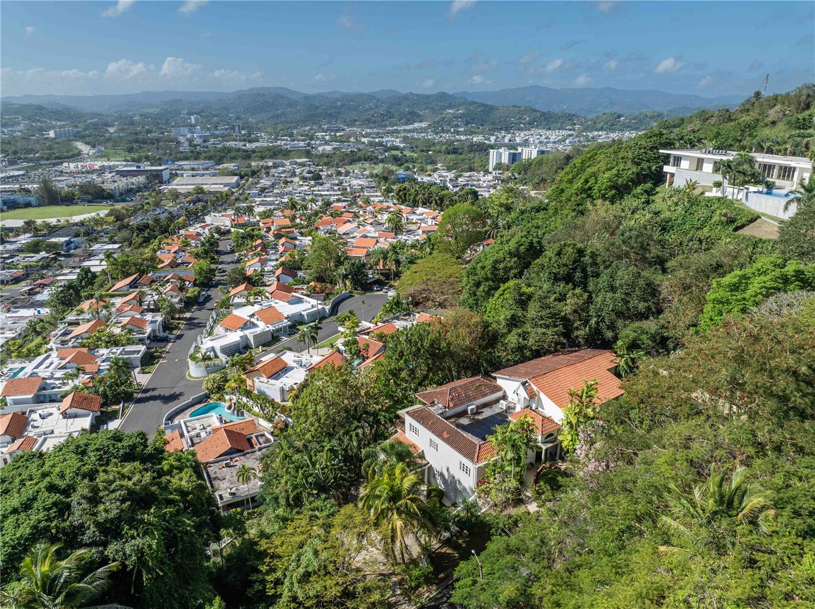 Residential en venta en GUAYNABO, A-12 VISTA LINDA, 6011 m²