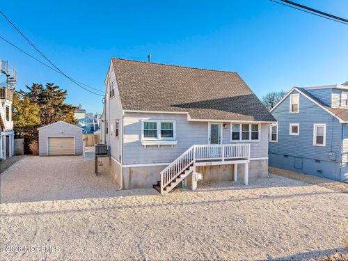 213 W 13th St, SHIP BOTTOM, NJ, 08008-4531 | Card Image
