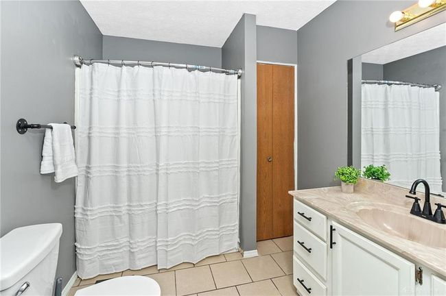 3163 Gracemore Ave, Condo with 2 bedrooms, 3 bathrooms and null parking in Kettering OH | Image 28