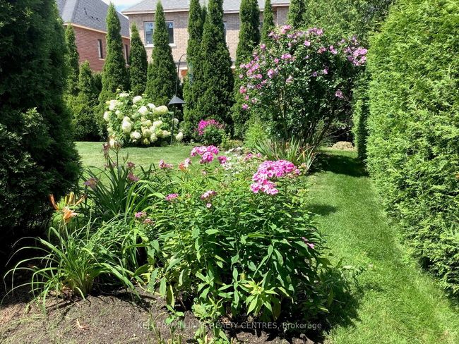 32 Petch Cres, House other with 4 bedrooms, 3 bathrooms and 4 parking in Aurora ON | Image 38