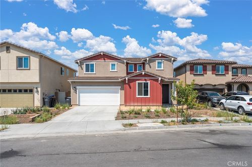 33185 Rusty Ct, Winchester, CA, 92596-1737 | Card Image