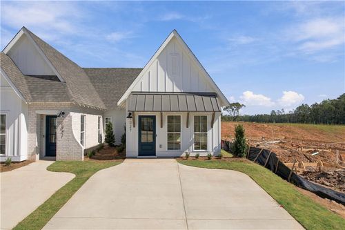 1037 Hunters Way, OPELIKA, AL, 36801-6649 | Card Image