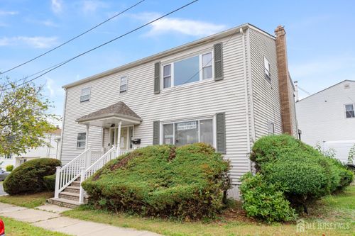 43 Orchard St, Carteret, NJ, 07008-1239 | Card Image