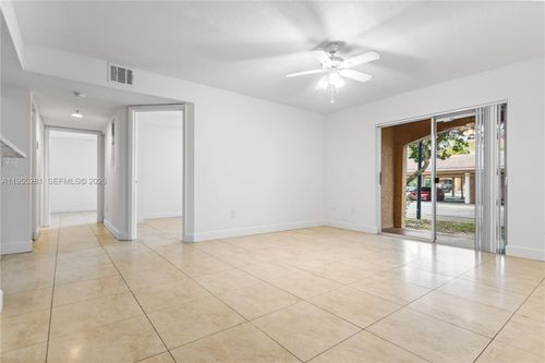 apt-302-5530 Nw 61st St, Coconut Creek, FL, 33073-2510 | Card Image