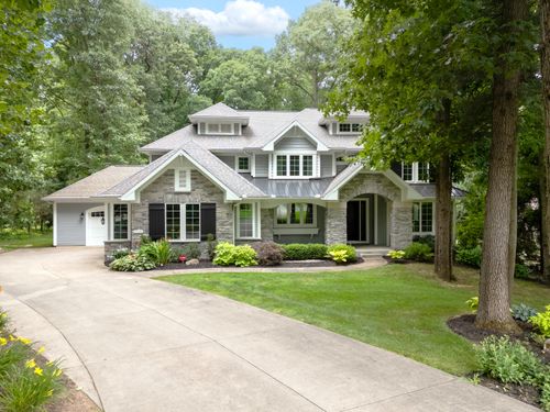 8326 Vinewood Pt, Mattawan, MI, 49071-8387 | Card Image